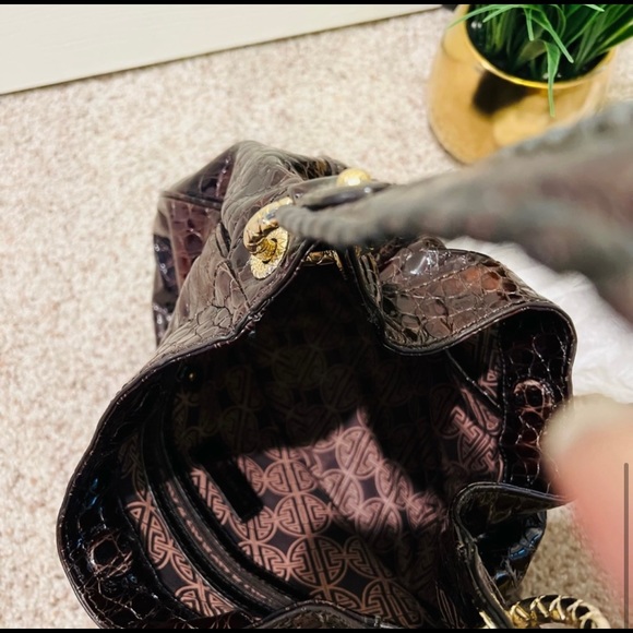 Burgundy Antonio Melani Purse - Picture 5 of 7